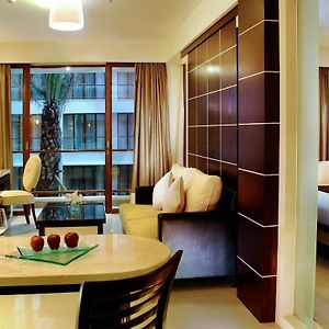 Aston Suite